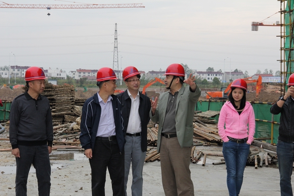 省國(guó)資委第二監(jiān)事會(huì)主任王正發(fā)一行到公司檢查指導(dǎo)工作