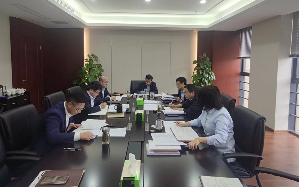 王思軍出席地產(chǎn)集團(tuán)等三個公司黨委理論學(xué)習(xí)中心組學(xué)校擴(kuò)大會